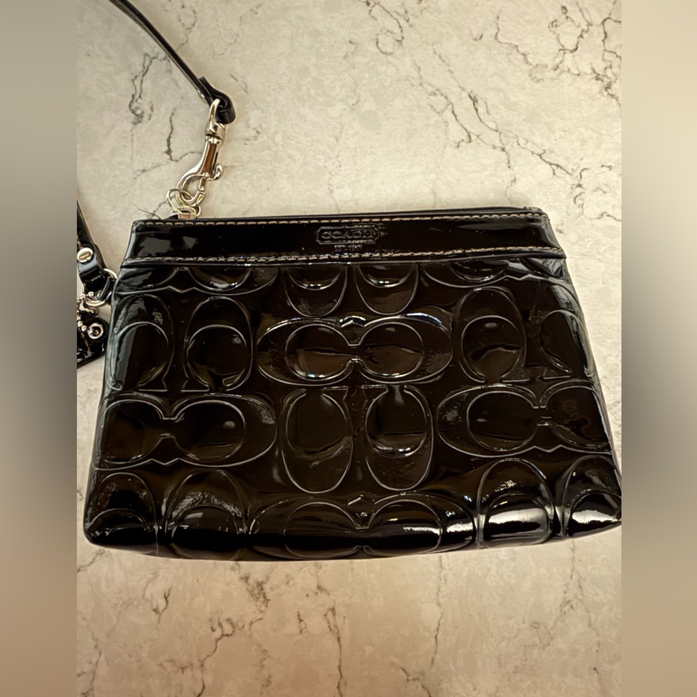 Vintage Coach Signature Stitch Black Patent Leather Wristlet